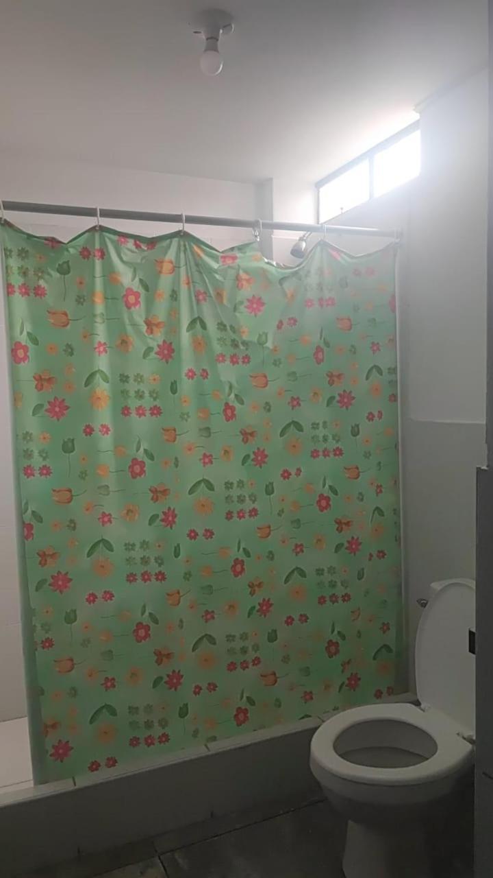 Hospedaje Bless Трухильо Екстериор снимка